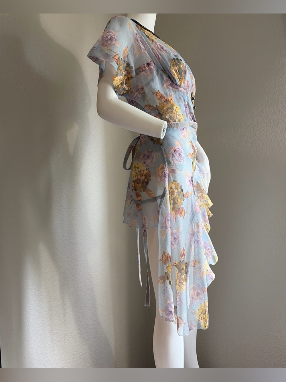 FLASH SALE ⚡️Beguile, Byron Lars Floral sheer blouse. Feminine, flowy, beautiful - Picture 7 of 10